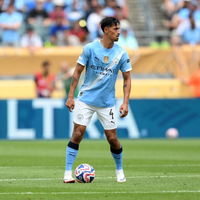 从风云突变广东宏远赛前强势反弹到风云突变曼城今晚单刀错失，集结日曼城调整名单以备欧冠 